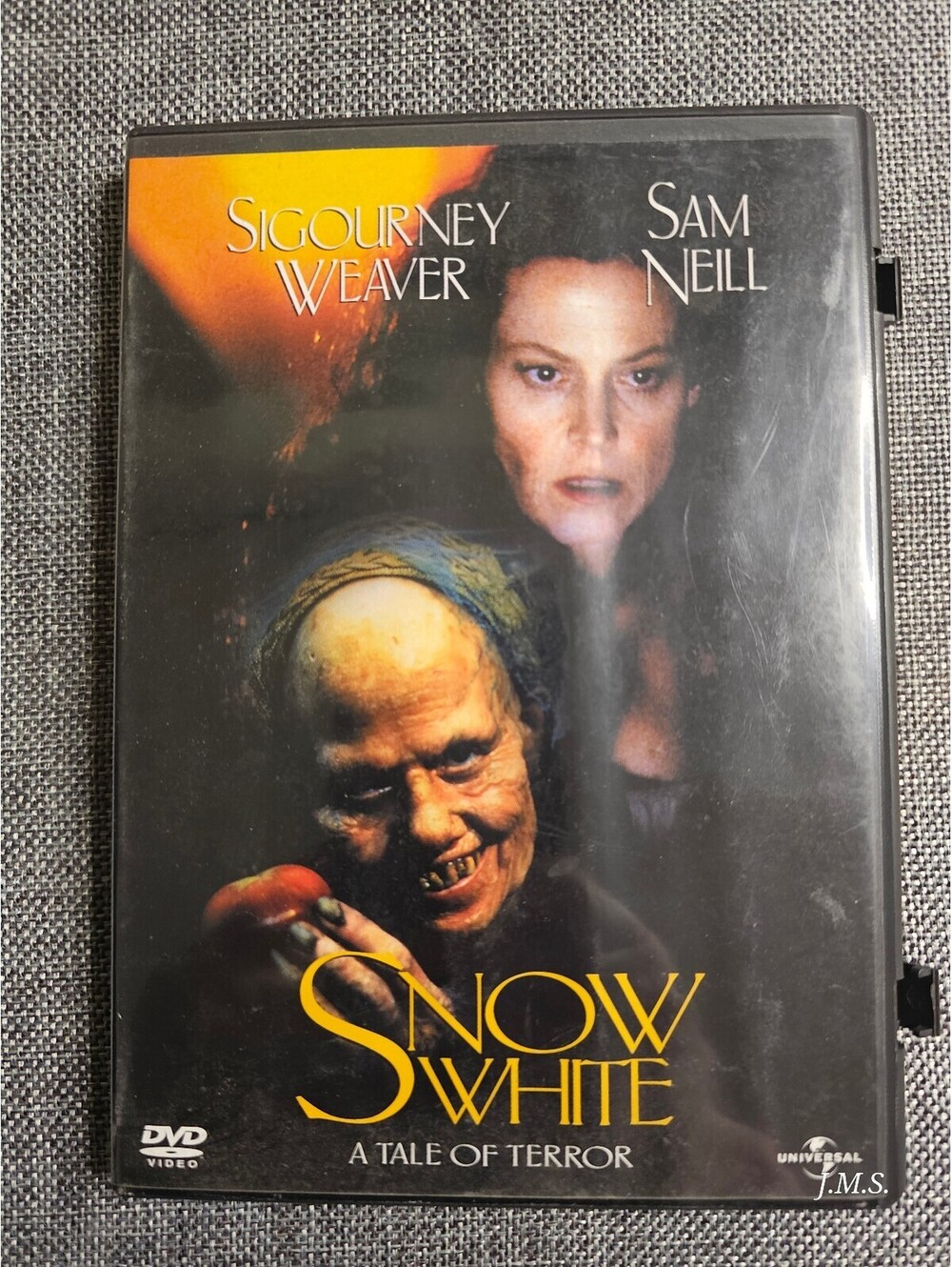 Snow White: A Tale of Terror DVD Starring Sigourney Weaver and Sam Neill -
